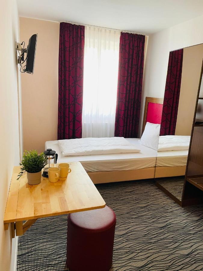 Point Hotel Apartments And Rooms Dresde Extérieur photo